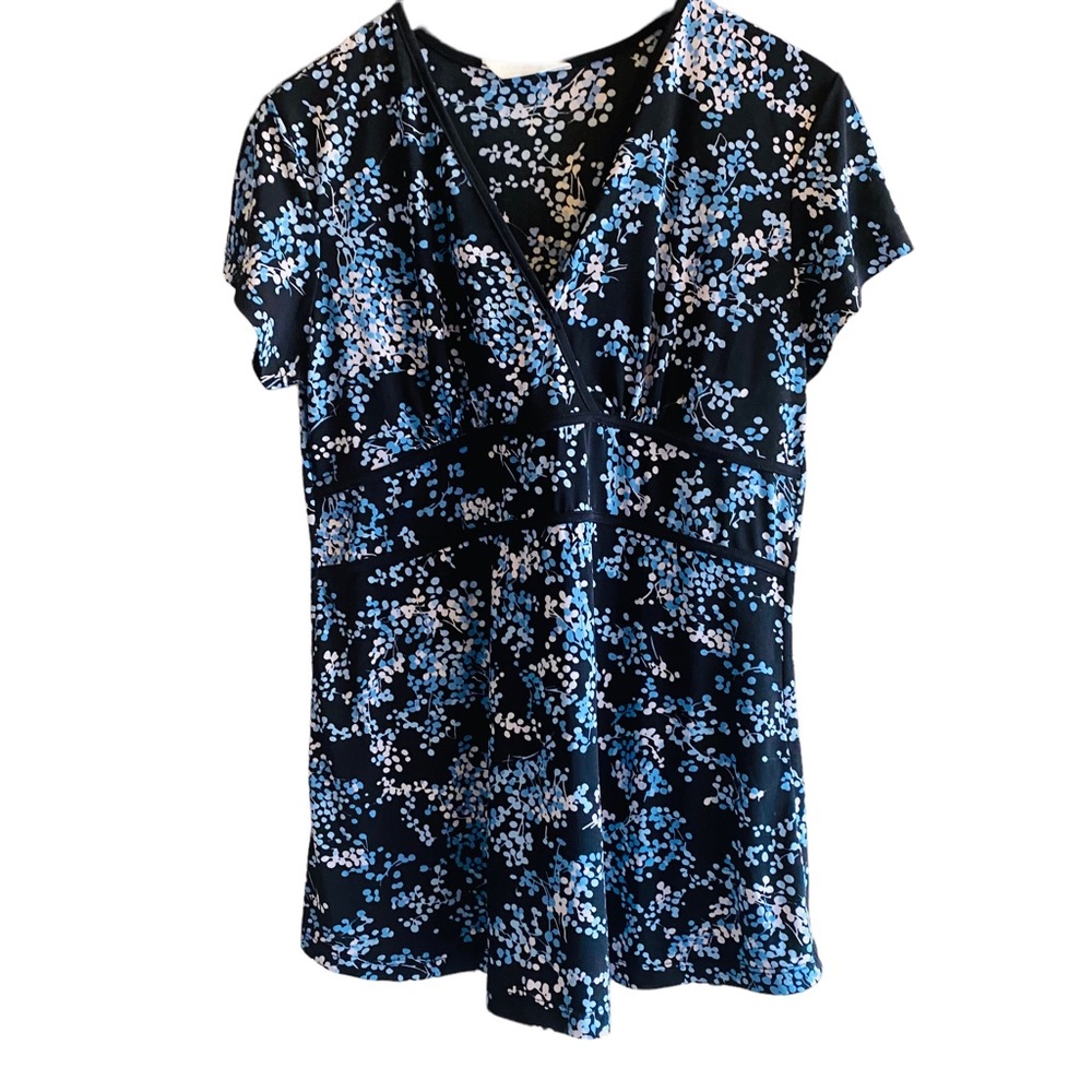 ⭐️ THREE SEASONS Blue Floral Maternity Top